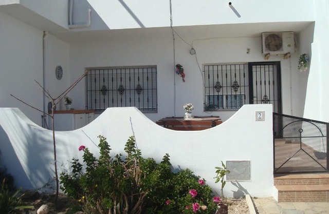 Impressive apartment in ground floor with terrace of 2 rooms, A A and pool 2