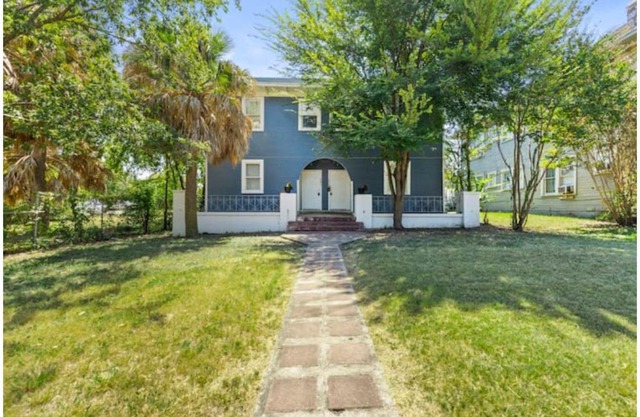 Impressive Cozy Historic 2BR Apt Near Downtown