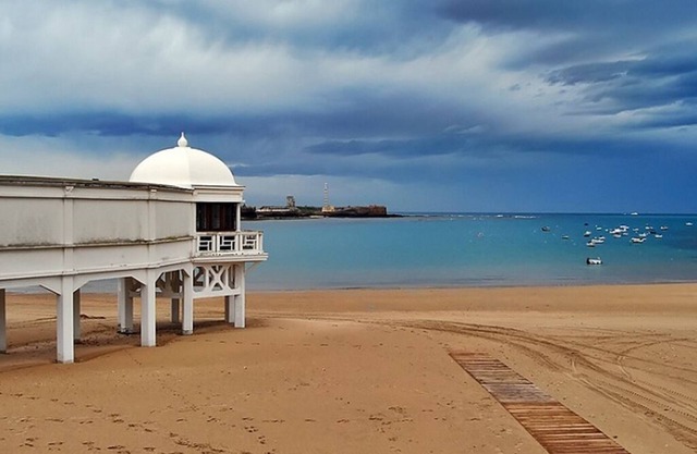 In the heart of Cadiz, directly on the market