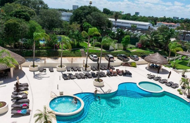 Incredible 2BR Apartment-Pool & jacuzzi