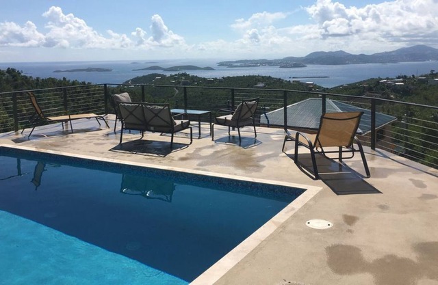 Incredible pool & ocean views! Jeep rental available