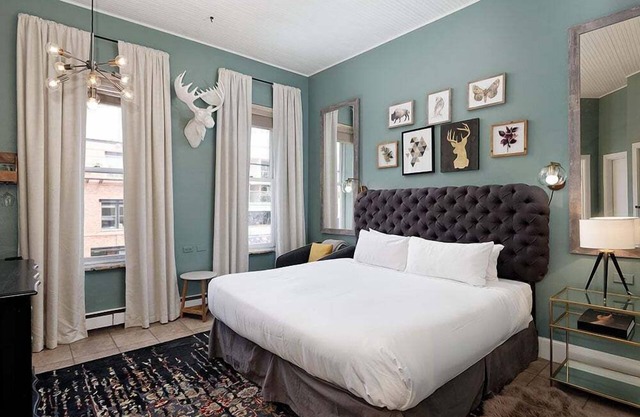 Independence Square 206 | Hotel Room with Central Location, Town Views, & Rooftop Hot Tub