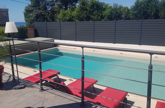 Independent floor in villa Swimming pool