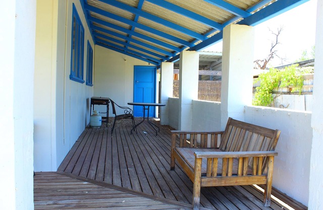 Indigo Surf Shack - the rustic charm of yesteryear but with modern comforts!
