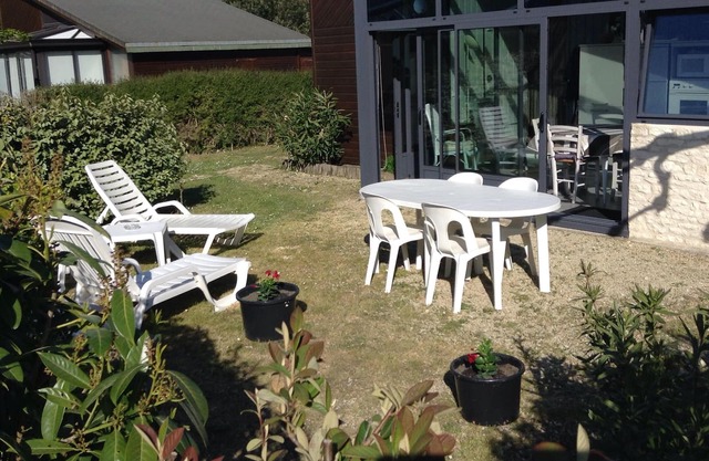Individual chalet 15 minutes by bike from the ocean