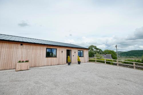 Ingleborough Lodge