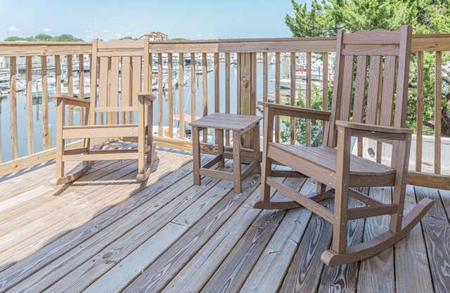 Inn at Camachee Harbor View Suite 28