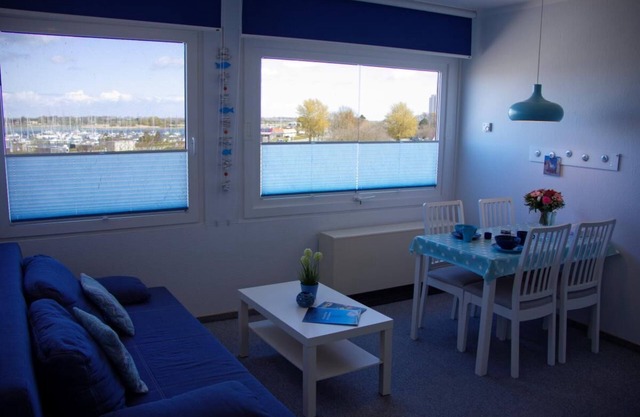 Inselblume 65 - vacation home by the sea, view to the marina