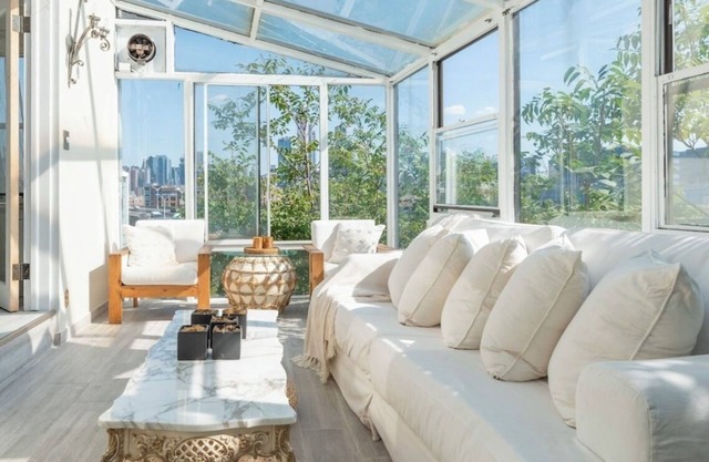Interior designer abode min to Manhattan