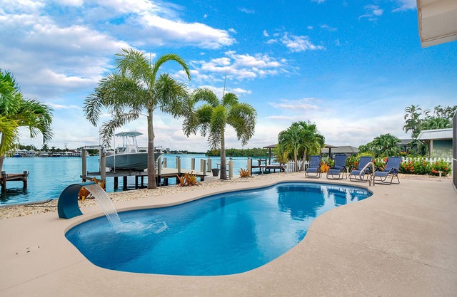 Isles Of Capri, Marco Island area. Lounge in the pool and watch the dolphins!