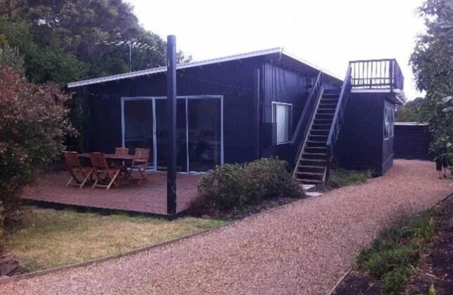 It's Island Time, 5 mins' walk to beach & pet-friendly, linen included for GP!
