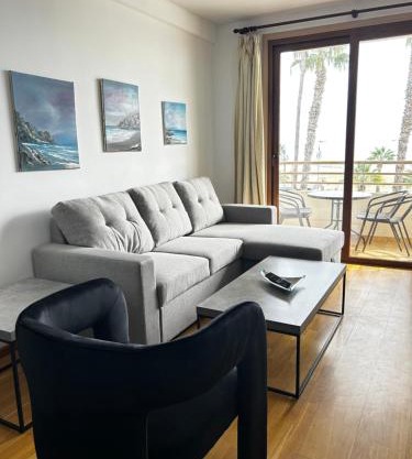 Ithaki Phinikoudes Apartment No. 102