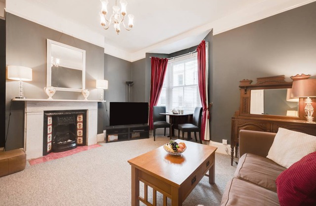Ivy House Apartment