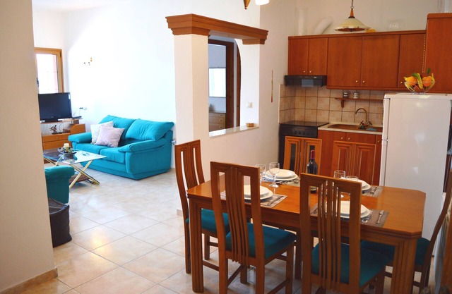 J&B Family life houset in Agios Matheos