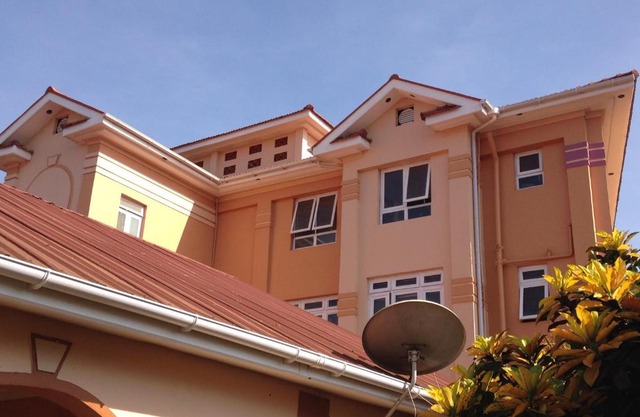 J residence Motel
