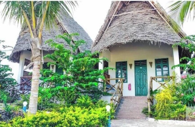 Jabali Bungalows Lodge [Room 3&4]