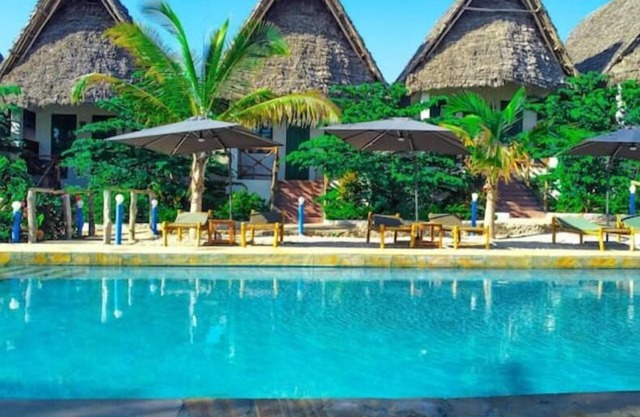 Jabali Bungalows Lodge [Room 1]