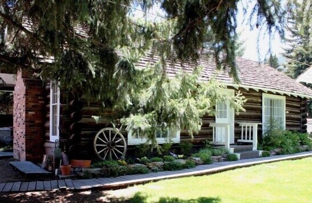 Jackson Hole Enchanted Cottage Longer stays only, 30 day min.