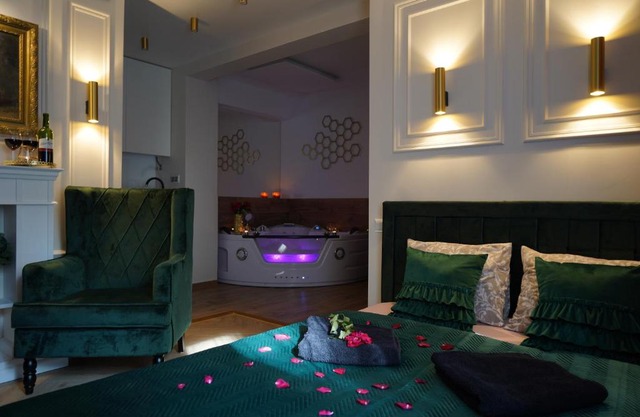 Jacuzzi Spa Apartment