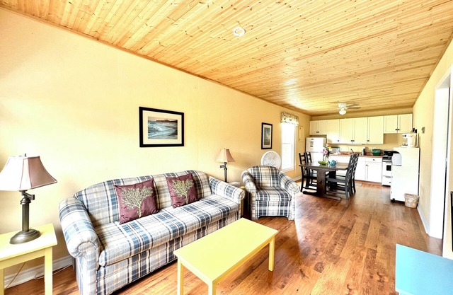 Jake & Jo's Cottages