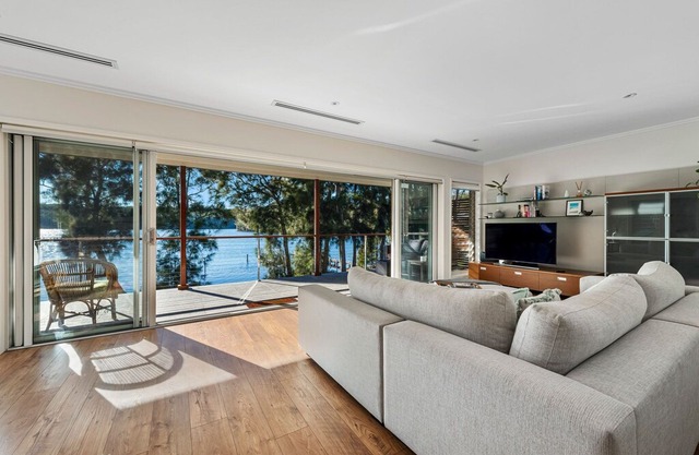 James Cres 52 Kings Point