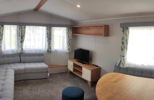 Jay - 4 berth Caravan at Copthorne Caravans