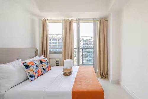 Jing'sCrib 2BR Apartment by Azure Near Airport