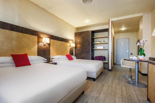 Ih Hotels Amadeus 