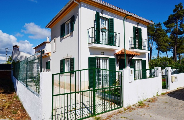 JS AZ - Azeitão - Holidays in this excellent villa V4-10 PAX