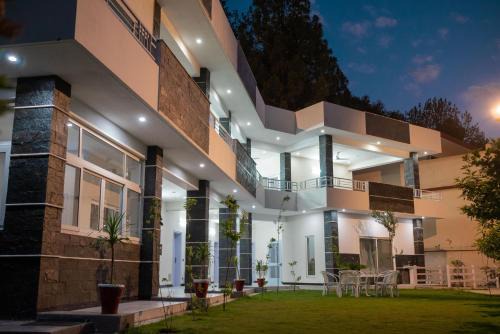 Jungle Retreat Pir Sohawa