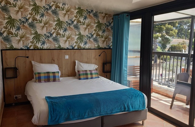 Junior Suite-Comfort-Ensuite with Bath-Balcony
