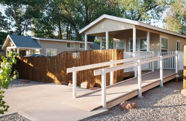 Juniper Grove Cabin #20