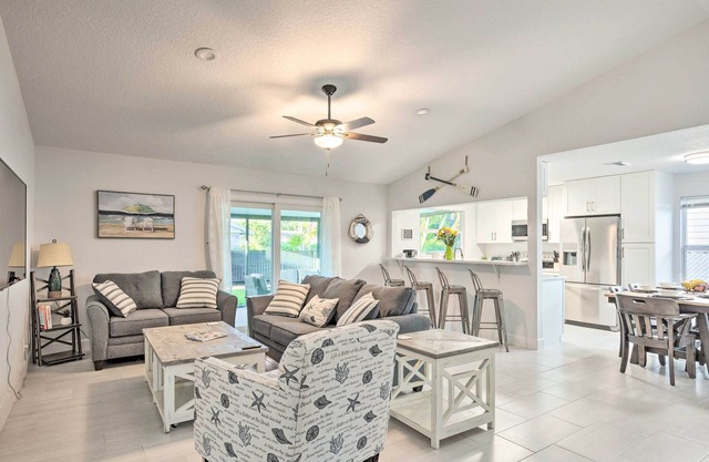 Jupiter Home w/Patio & Grill ~ 6 Mi to Beach!