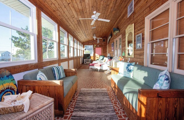 Just a Fluke - Ocean cottage 2nd row