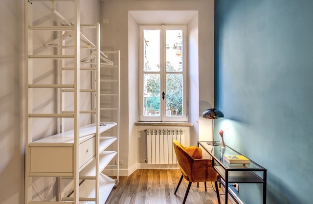 Just renovated with river view 2bedroom apartment in the heart of historic center.