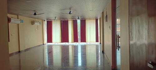 K R Hotel & BANQUET HALL