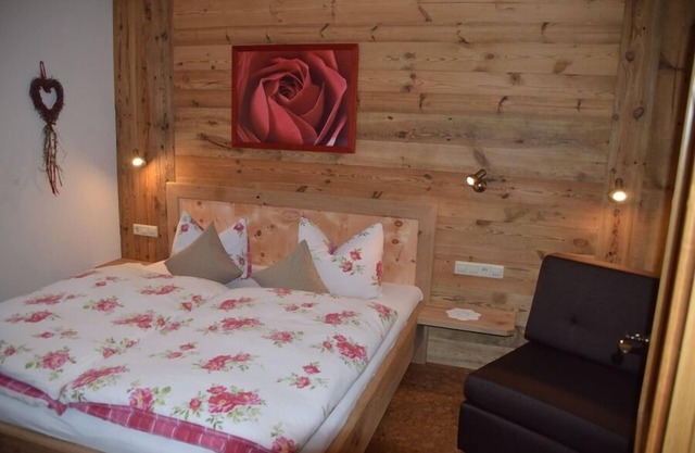 Kaiserblick two-room apartment 50sqm, shower/WC, extra bedroom, kitchen, balcony