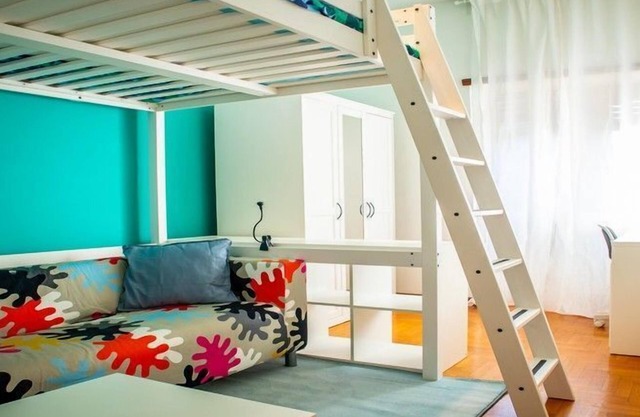 KAMCHŪ APARTMENTS VILLA CHIGI: PRIVATE DOUBLE BEDROOM #L1