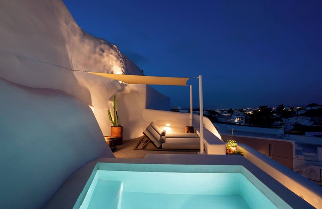 Kanava Cave Winery Villa, with private outdoor jetted tub, Thira,Cyclades,GR