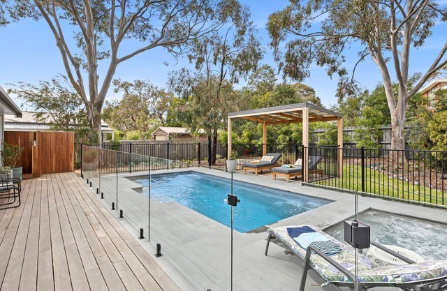 Kanga Beach House, just moments from the beach and golf course