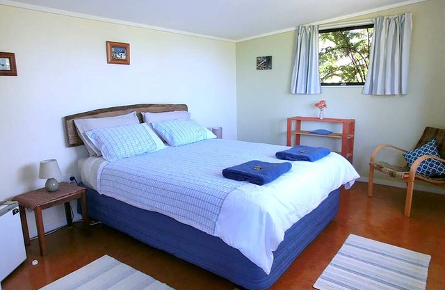 Kanuka Cabin - Ao Marama Retreat - Stunning Bush setting and Ocean Views