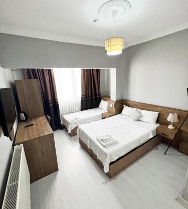 Karhal Hotel