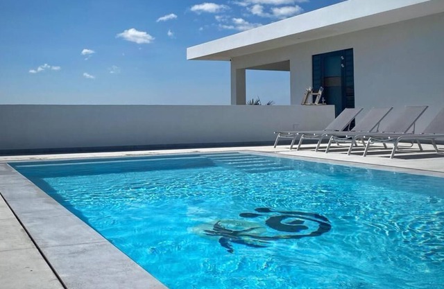 Kas Beron -Your Oasis in Sabadeco Crown Terrace