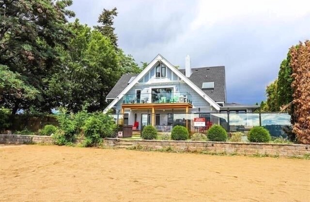 Kelowna's Beach House