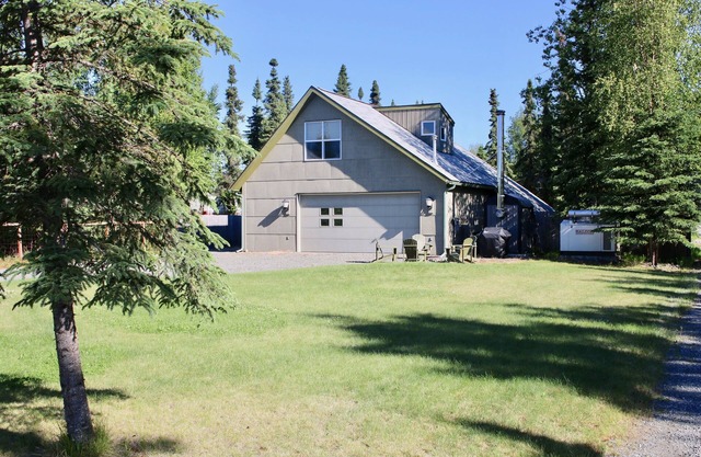 Kenai River Estate - Guest House, with Riverfront Access