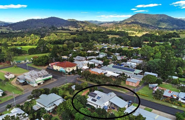Kenilworth House offering 2 Suites