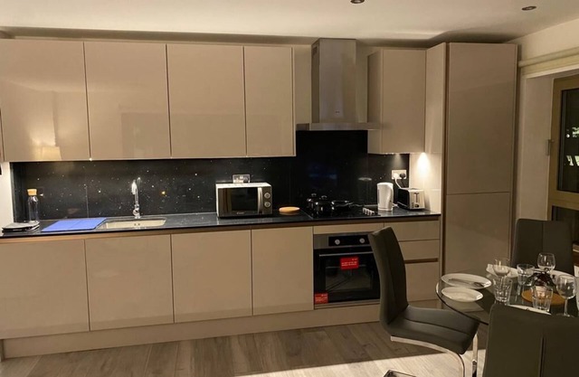 Kensington House by Solitaire Suites