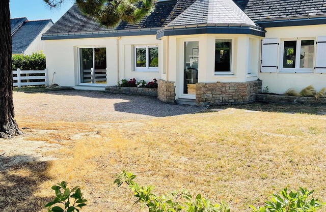 KerDesAmis: recently renovated; 300 m walk to the beach