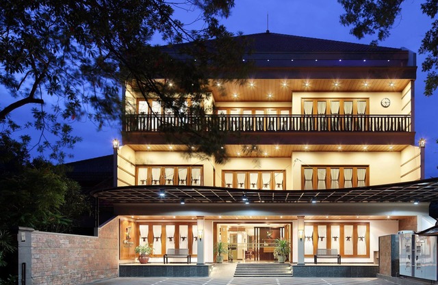 Kertanegara Premium Guest House