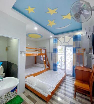Khách sạn Lý Phú Quý
